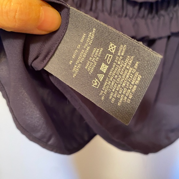 Dusty navy lightweight flowy scoop neck summery blouse - Picture 5 of 6